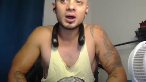 Snapshot of jacobjamess chatting on 01-30-25, 11:34 jacobjamess online show from 01-30-25, 11:34