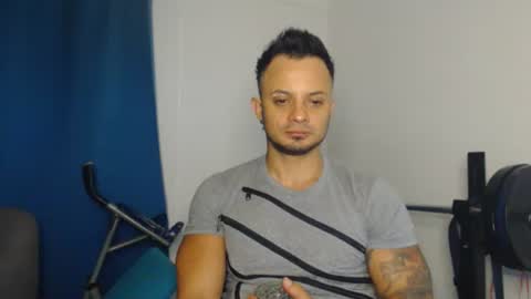 Snapshot of jacobjamess chatting on 10-24-25, 11:23 jacobjamess online show from 10-24-25, 11:23