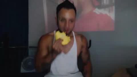 Snapshot of jacobjamess chatting on 12-14-25, 04:51 jacobjamess online show from 12-14-25, 04:51