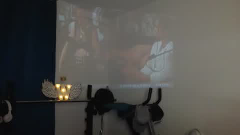 Snapshot of jacobjamess chatting on 12-21-25, 01:24 jacobjamess online show from 12-21-25, 01:24