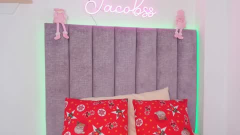 JACOBSS online show from 12-22-24, 01:55