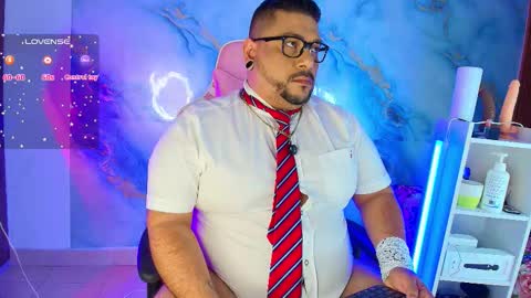 Snapshot of jacoob_woods chatting on 03-07-26, 03:14 daddy sir master bear online show from 03-07-26, 03:14