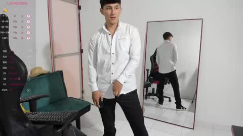 jacobo online show from 01-13-25, 04:19