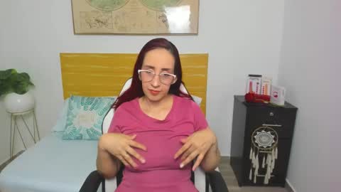 Snapshot of jadde13 chatting on 03-10-25, 07:50 Jadde online show from 03-10-25, 07:50