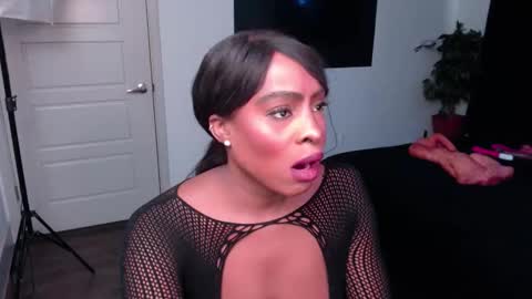 Jade online show from 11-06-25, 08:10