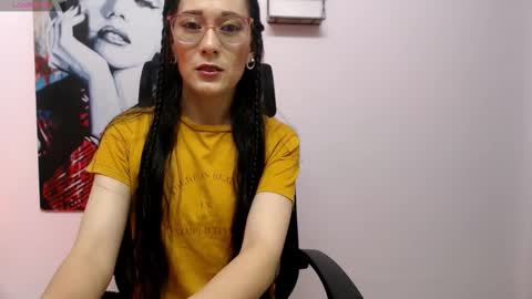 Snapshot of jade_arisha chatting on 03-02-26, 12:12 MONICA online show from 03-02-26, 12:12