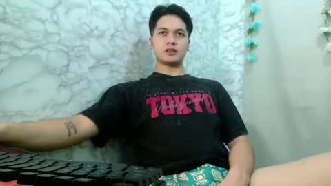 jade_halo online show from 05-10-26, 12:43