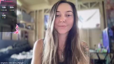 Snapshot of jade_margot chatting on 02-12-26, 01:11 Jade Margot online show from 02-12-26, 01:11