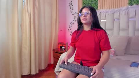 Snapshot of jade_nm chatting on 12-13-25, 07:53 ade online show from 12-13-25, 07:53