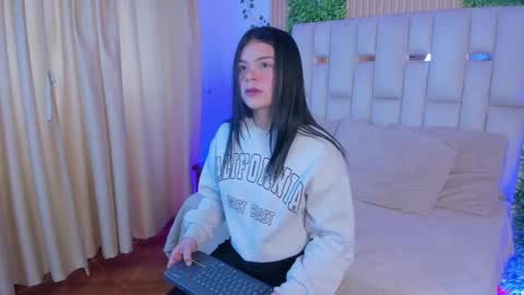 Snapshot of jade_nm chatting on 01-19-26, 02:10 ade online show from 01-19-26, 02:10