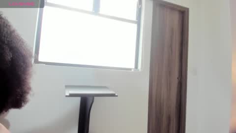 Snapshot of jade_obi chatting on 11-22-25, 04:50 Jade smile online show from 11-22-25, 04:50