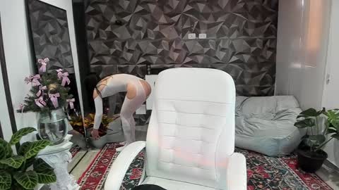 Jade  independent model online show from 12-03-24, 11:33