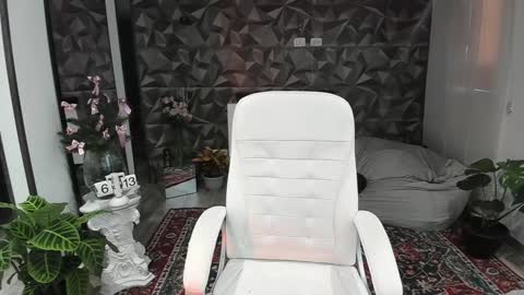 Jade  independent model online show from 12-08-24, 11:24