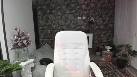 Jade  independent model online show from 12-11-24, 09:41