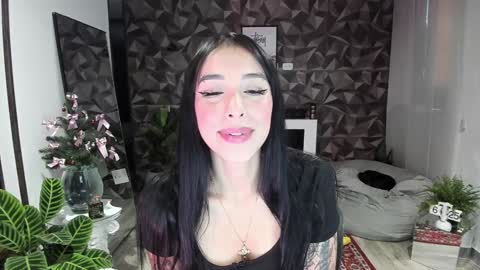 Jade  independent model online show from 01-05-25, 11:26