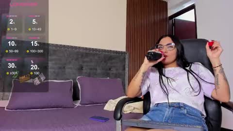 Snapshot of jade_scarllet chatting on 01-13-26, 08:14 karlla scarlet online show from 01-13-26, 08:14