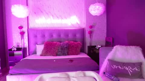 JADE online show from 09-25-25, 08:56