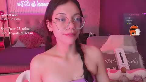 Snapshot of jade_storm_ chatting on 06-13-26, 09:40 JADE online show from 06-13-26, 09:40
