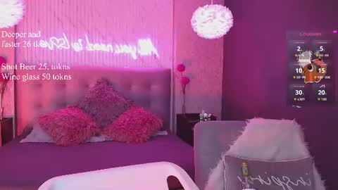 Snapshot of jade_storm_ chatting on 06-14-26, 02:24 JADE online show from 06-14-26, 02:24