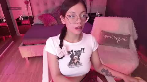 JADE online show from 06-25-26, 09:19