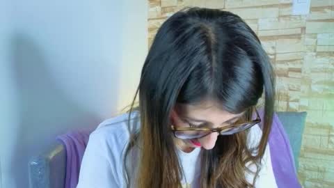 jade white  online show from 03-27-26, 02:06