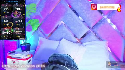 jade white  online show from 04-03-26, 12:58