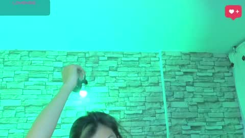 jade white  online show from 07-31-26, 12:59