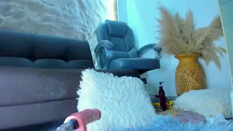 jadee__ online show from 02-09-25, 09:16