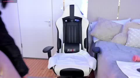 Jadeh online show from 01-28-25, 12:54