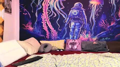 Snapshot of jadelin_min chatting on 03-03-25, 05:50 Jadelin Min online show from 03-03-25, 05:50