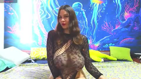 Snapshot of jadelin_min chatting on 11-21-25, 07:29 Jadelin Min online show from 11-21-25, 07:29