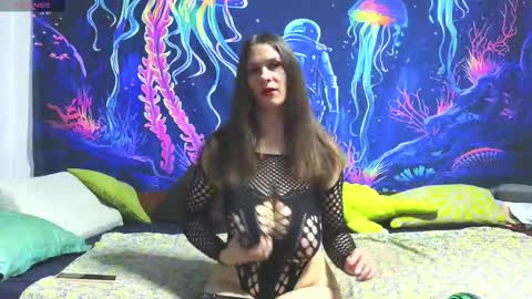 Snapshot of jadelin_min chatting on 02-18-26, 10:28 Jadelin Min online show from 02-18-26, 10:28