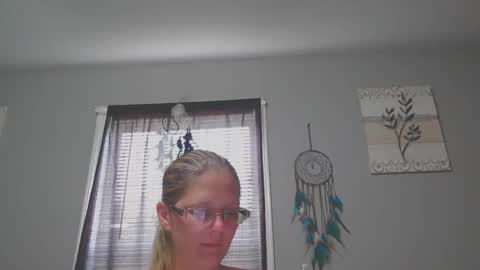 JadeLuv online show from 04-10-26, 05:17