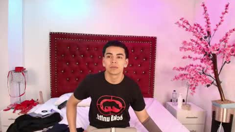 Jaden and Sofia  online show from 05-19-26, 02:40