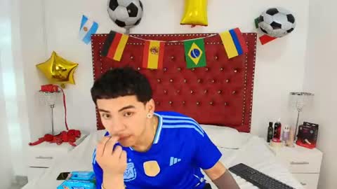 Jaden and Sofia  online show from 07-11-26, 02:58