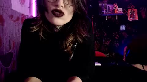 Alex and Venus online show from 12-19-25, 07:15