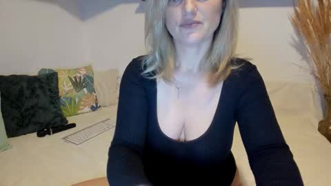 elena online show from 02-01-26, 03:27