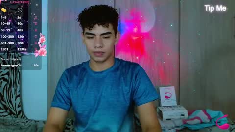 javi15  online show from 12-12-24, 09:51