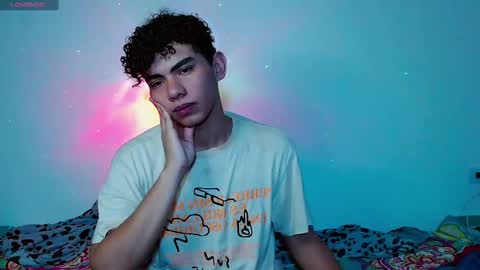 javi15  online show from 12-22-24, 10:04