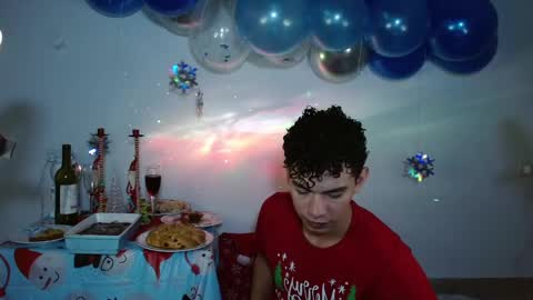 javi15  online show from 12-25-24, 08:07