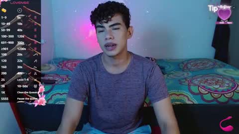 javi15  online show from 09-22-25, 01:18