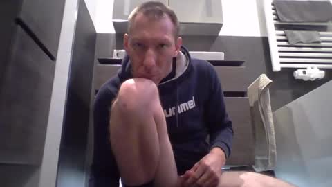 jak_81 online show from 12-11-24, 07:09