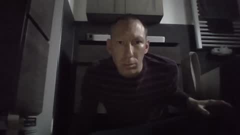 jak_81 online show from 04-13-26, 05:24