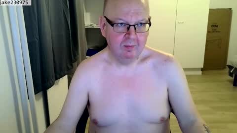 Snapshot of jake230975 chatting on 03-04-26, 08:04 Jake2309 online show from 03-04-26, 08:04
