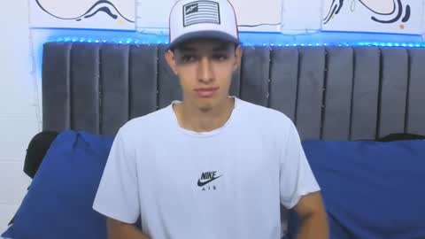 Snapshot of jake_shadow14 chatting on 02-07-25, 10:09 Hi guys im new 3 online show from 02-07-25, 10:09