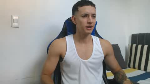 Hi guys im new 3 online show from 06-17-26, 08:21