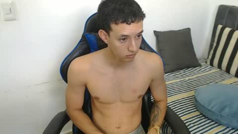 Hi guys im new 3 online show from 07-25-26, 03:53