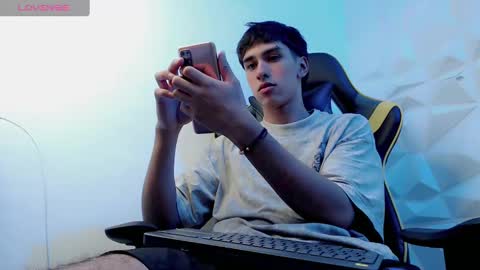 Snapshot of jake_tripp chatting on 12-31-24, 04:27 jake_tripp online show from 12-31-24, 04:27