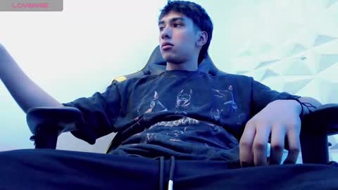 Snapshot of jake_tripp chatting on 01-03-25, 02:21 jake_tripp online show from 01-03-25, 02:21