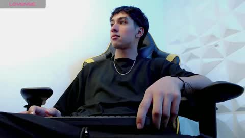 Snapshot of jake_tripp chatting on 01-04-25, 03:18 jake_tripp online show from 01-04-25, 03:18